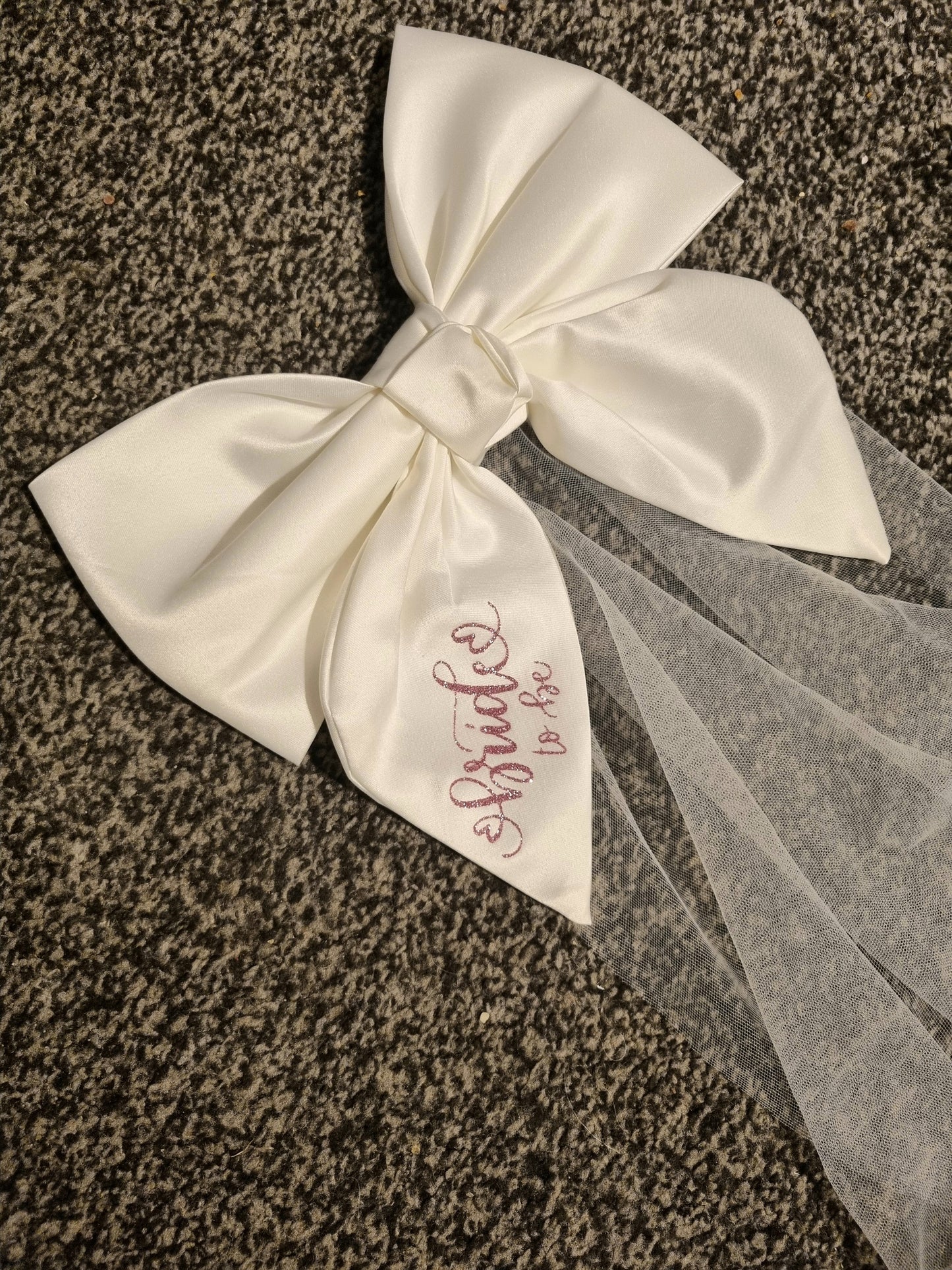 Personalised Bow Veil