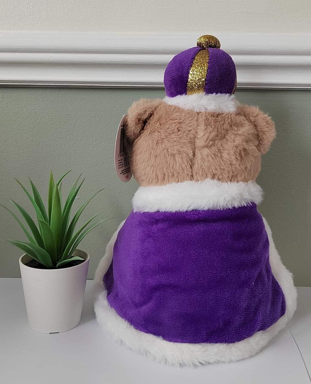 King's Coronation
Bear